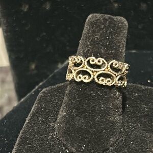 Vintage Filigree Band Ring-Boutique
